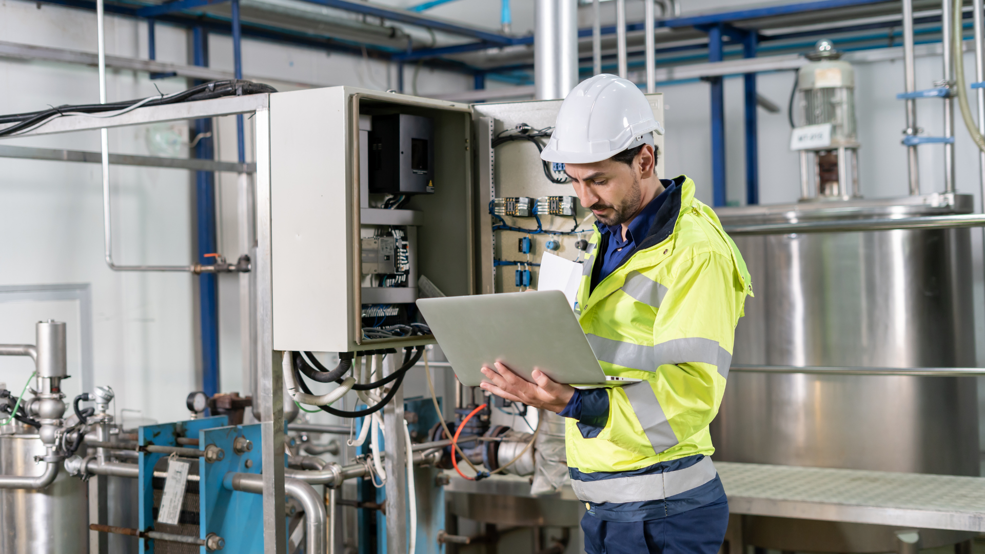 AI in Mechanical Engineering: What Spare Parts & Service Teams Actually Need to Know | PartsCloud